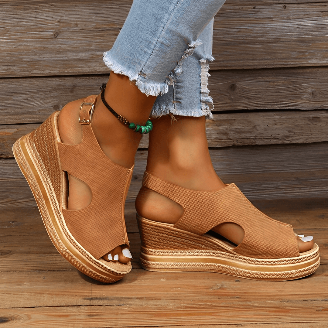 "Sandales orthopédiques Rosalie pour femme, élégantes, semelle légère, disponibles en plusieurs couleurs, confort ultime."