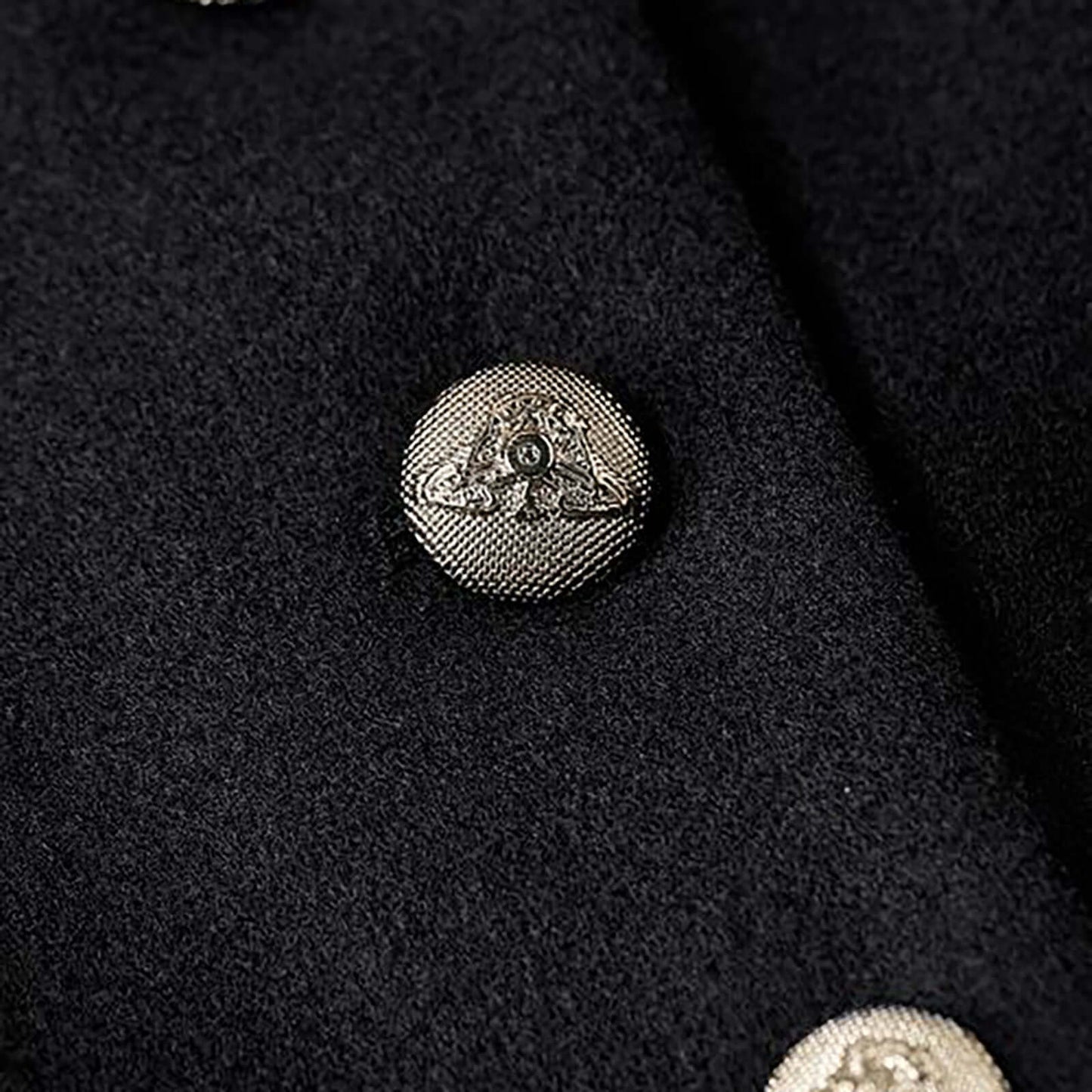 "Manteau en laine pour femmes, coupe raffinée, vue de face, élégant et confortable, parfait pour l'hiver"