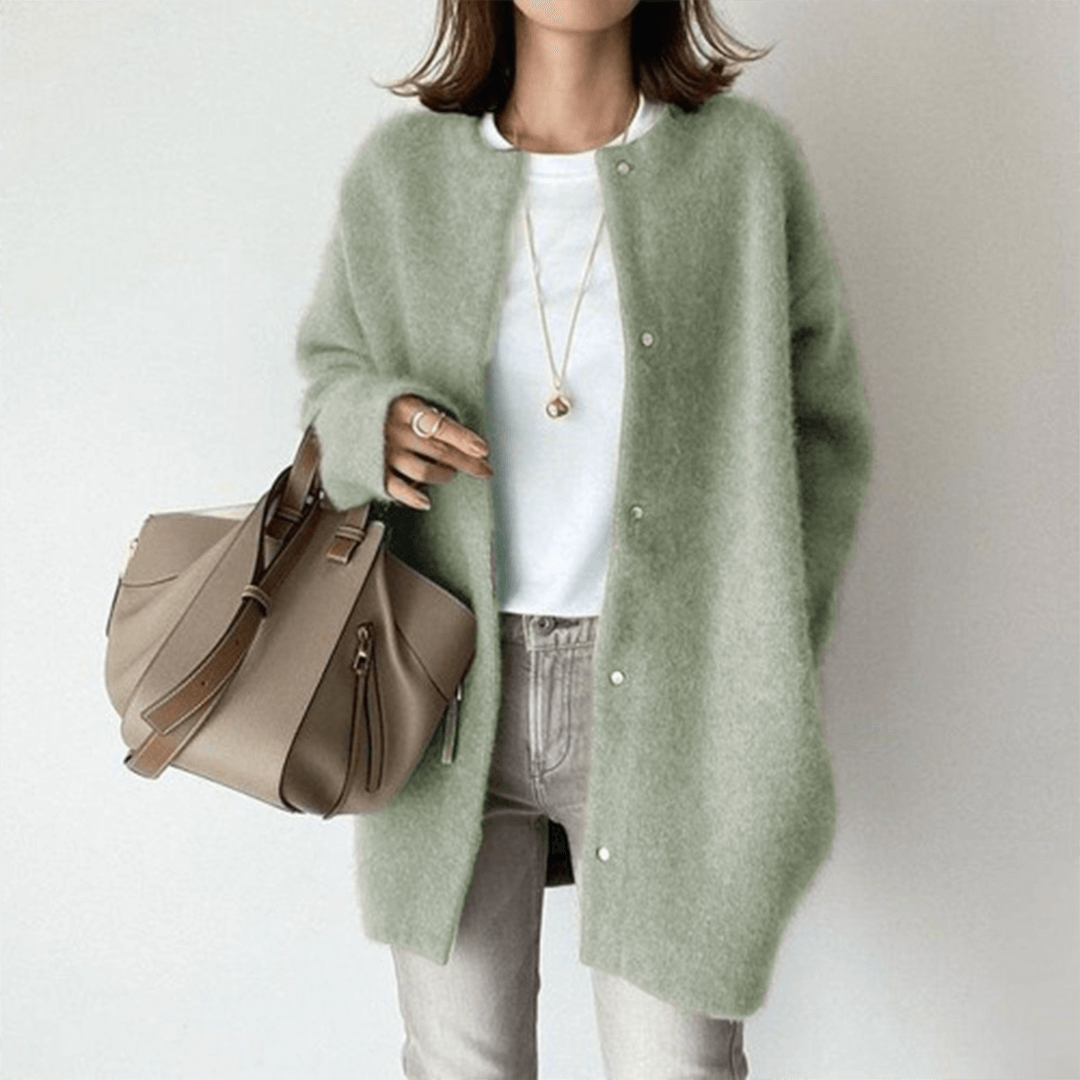 "Manteau d'automne pour femme en laine, élégant et intemporel, disponibles en plusieurs couleurs, parfait pour l'automne."