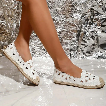 "Espadrilles femme été, imprimé floral, confortables, légères, design élégant, idéal pour sorties estivales et plages."