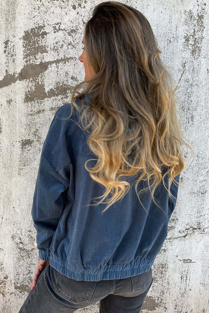 "Veste en velours côtelé beige avec capuche, style décontracté et élégant pour femmes, doux et parfait pour l'automne."