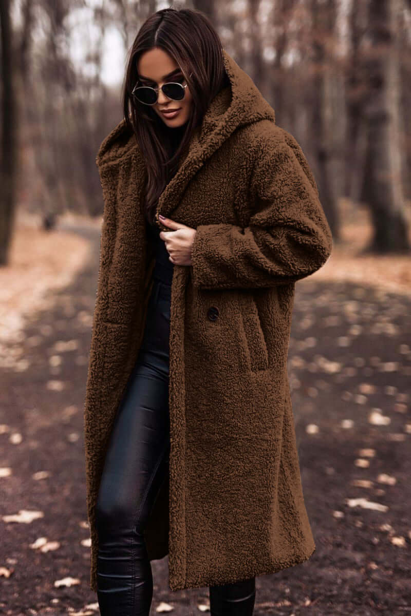 "Veste d'hiver élégante pour femme, beige, design intemporel, confort optimal, doublure douce, parfaite pour le froid."