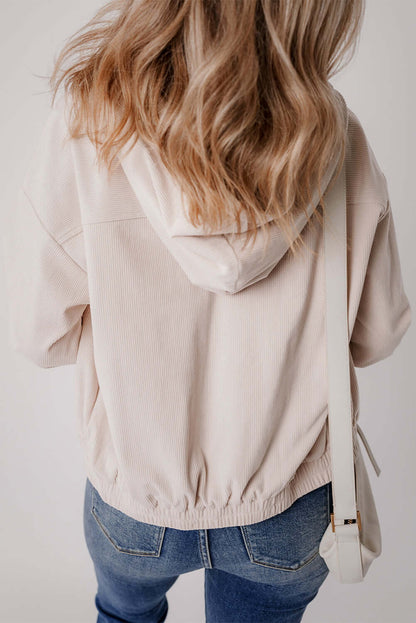 "Veste en velours côtelé beige avec capuche, style décontracté et élégant pour femmes, doux et parfait pour l'automne."