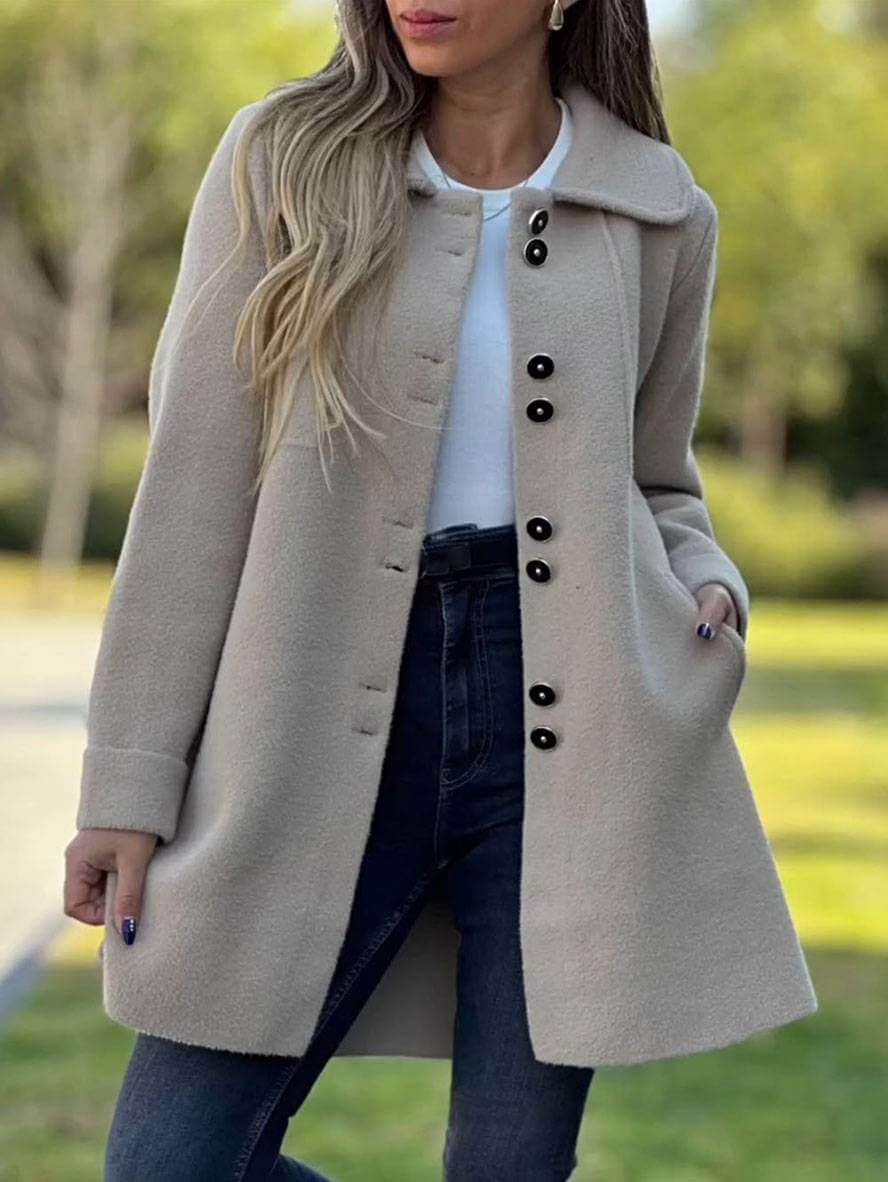 "Manteau d'hiver femme élégant Louise, col classique, boutons raffinés, chaud, idéal pour l'hiver, style intemporel"