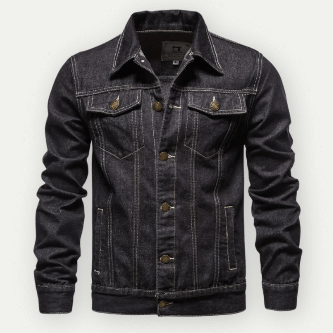 "Veste en jean bleu clair structurée, look urbain, coupe élégante et poches pratiques pour un style décontracté."