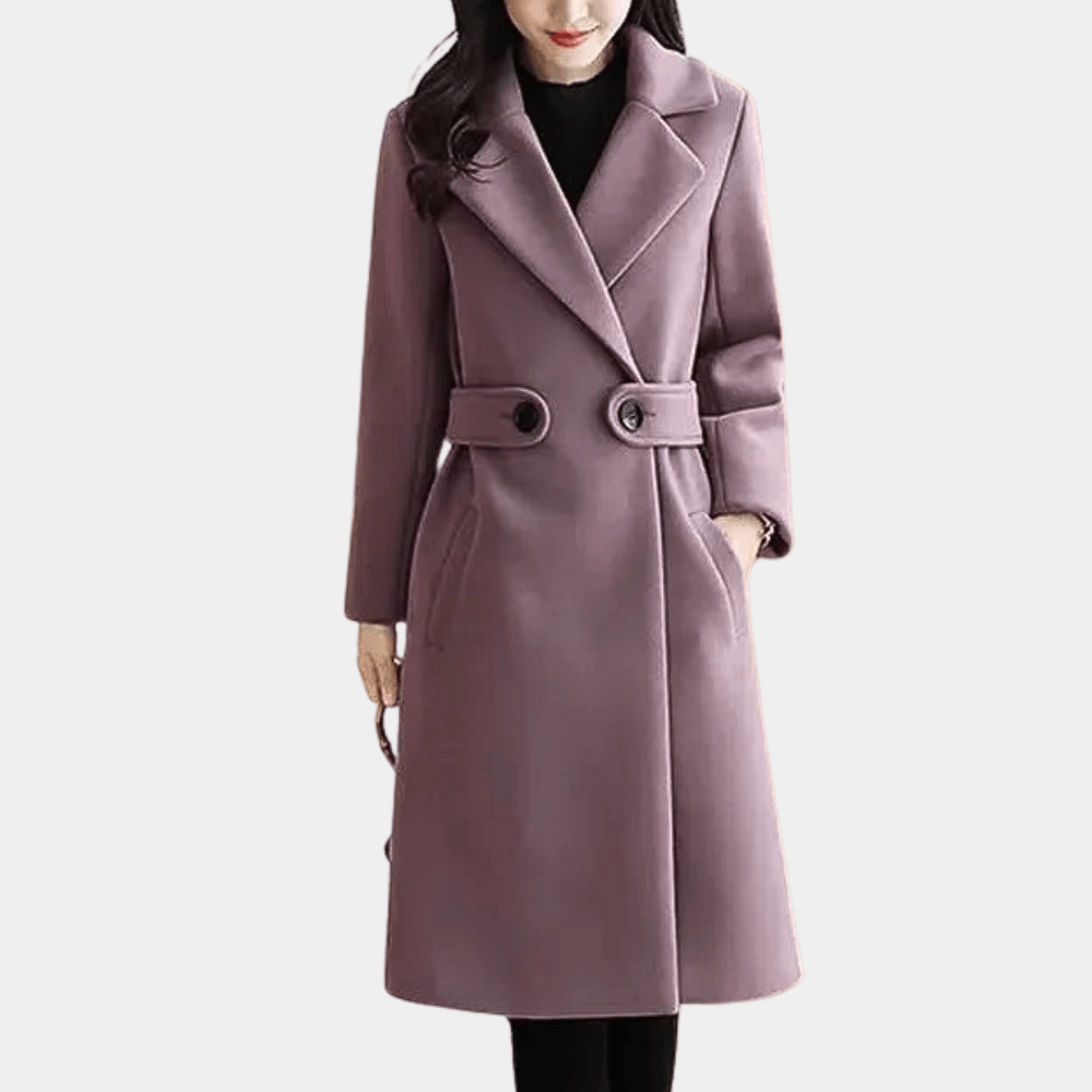 "Manteau luxe Sara femme, chaud et élégant, ceinture accentuant la taille, couleur kaki, style hiver sophistiqué."