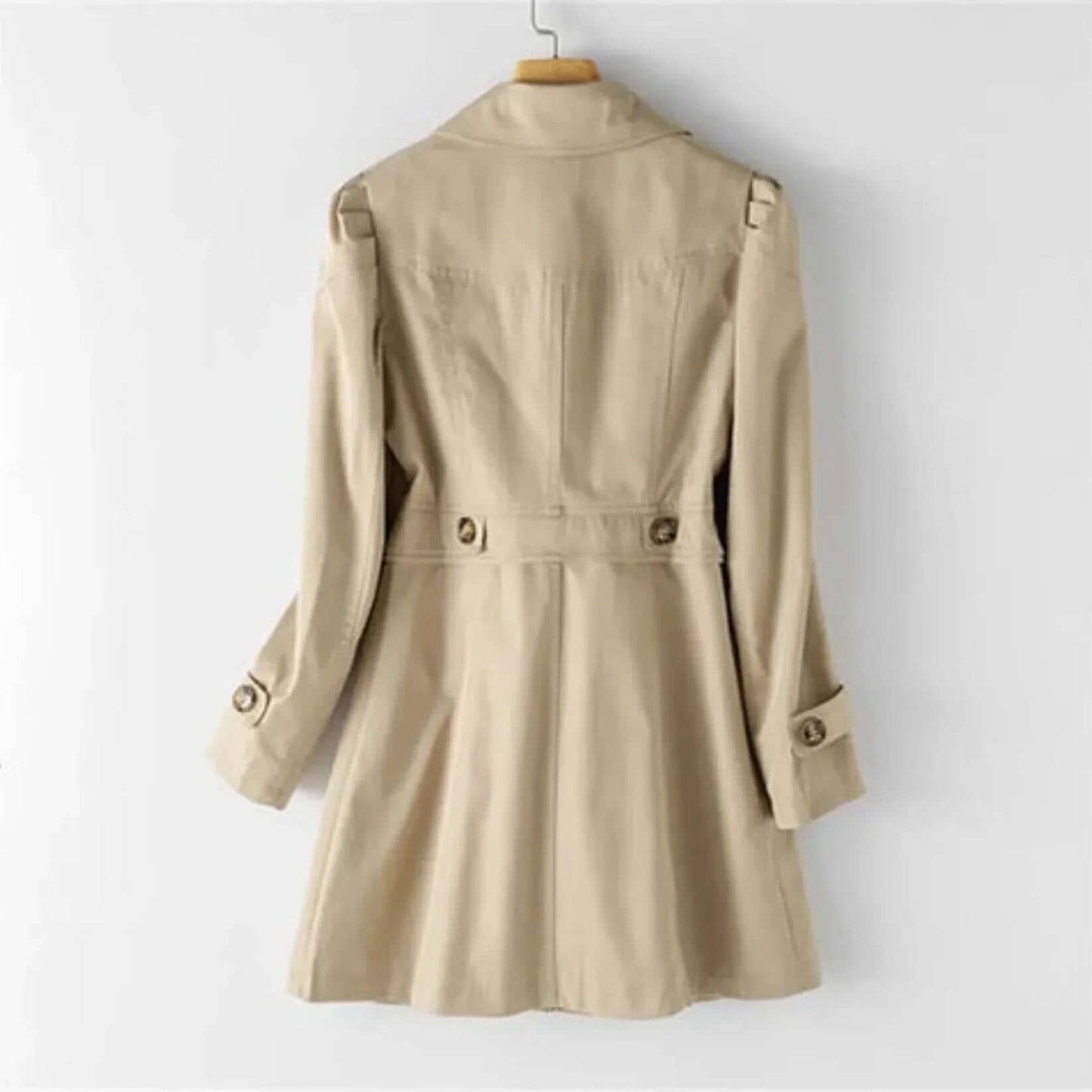 "Trench-coat imperméable femme, classique, coupe croisée, col structuré, élégant, beige clair, style intemporel."