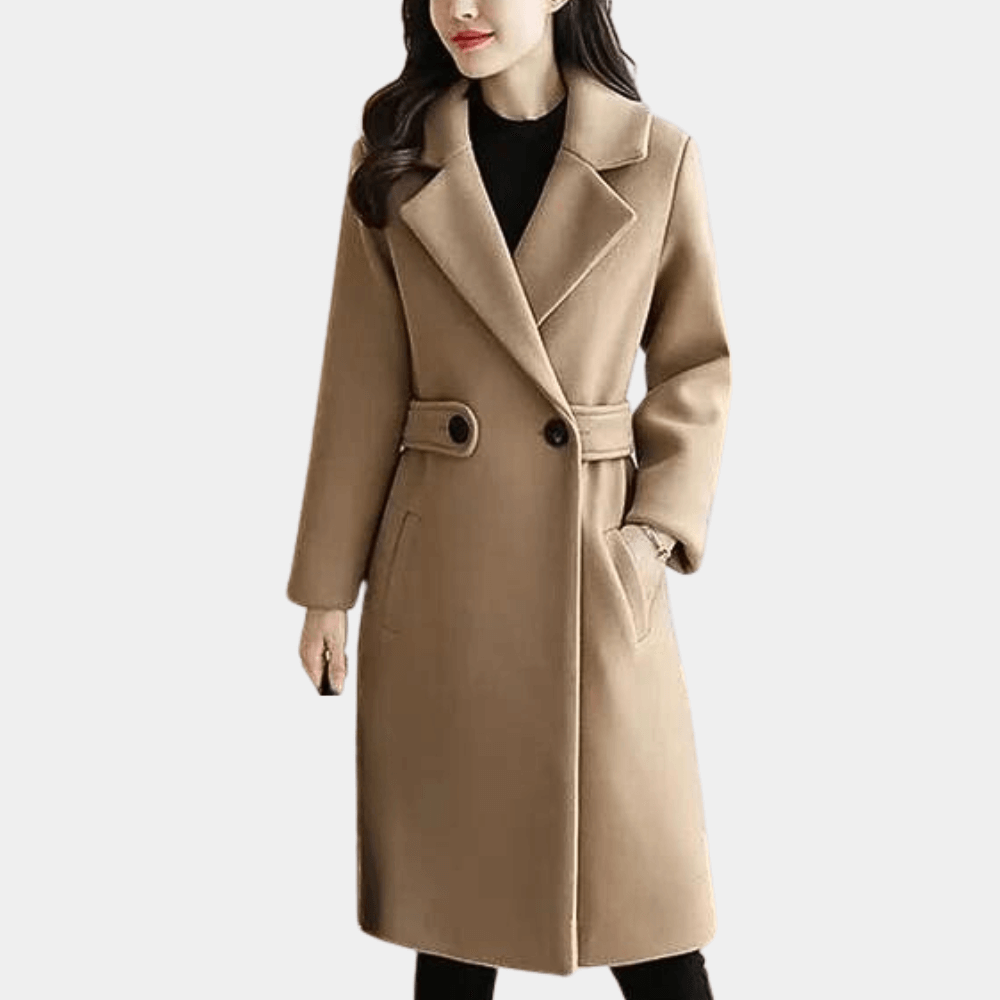 "Manteau luxe Sara femme, chaud et élégant, ceinture accentuant la taille, couleur kaki, style hiver sophistiqué."