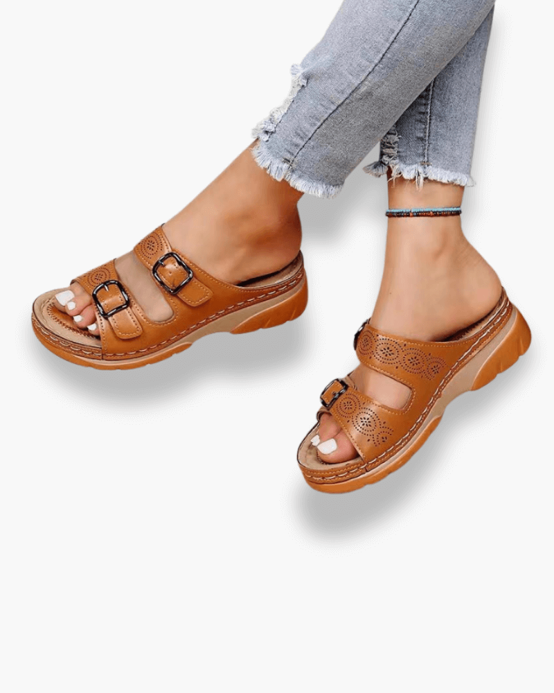 "Sandales estivales femme élégantes et confortables, design tendance, légères, idéales pour journées ensoleillées"