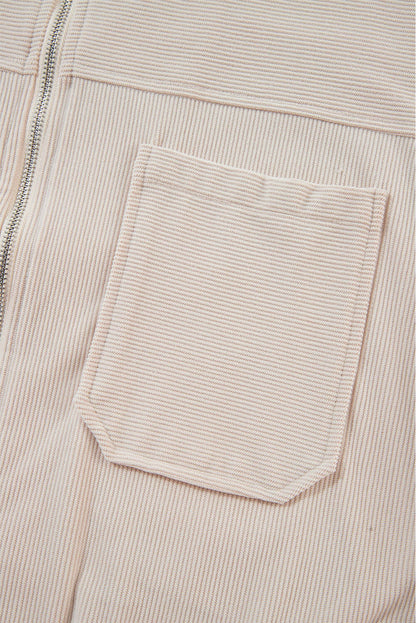 "Veste en velours côtelé beige avec capuche, style décontracté et élégant pour femmes, doux et parfait pour l'automne."