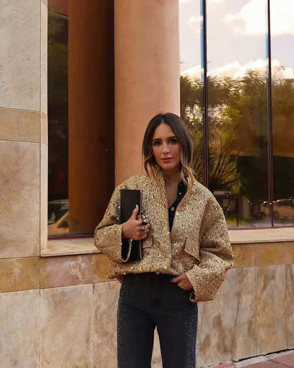 "Blouson doré à paillettes femme chic et glamour, manches longues, idéal pour soirées élégantes."