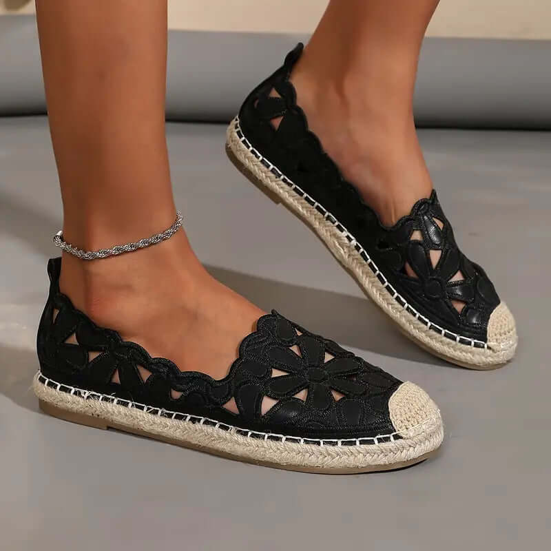 "Espadrilles femme été, imprimé floral, confortables, légères, design élégant, idéal pour sorties estivales et plages."