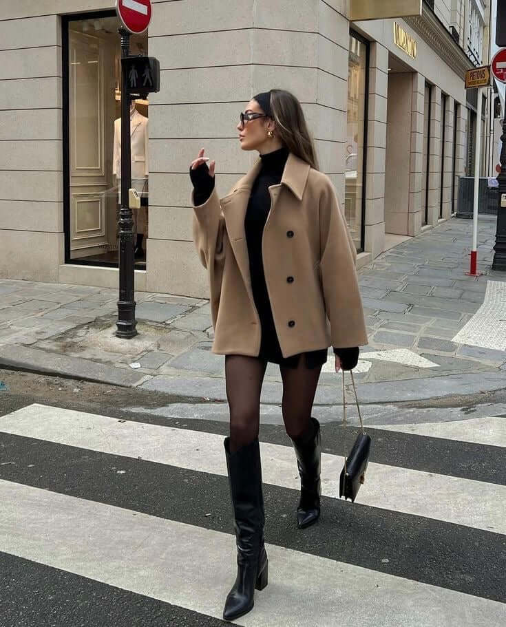 "Manteau en laine oversize chic, coupe ample et élégante, parfait pour l'hiver, apportant confort et style"