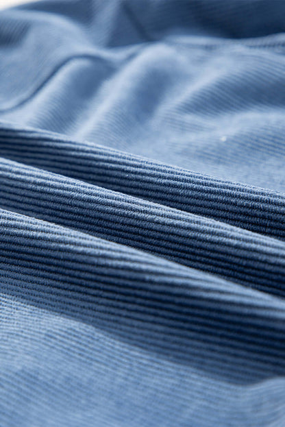 "Veste en velours côtelé beige avec capuche, style décontracté et élégant pour femmes, doux et parfait pour l'automne."