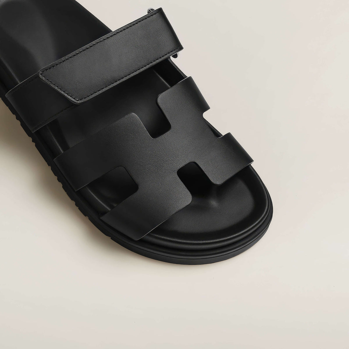 "Sandales en cuir pour femme, élégantes et confortables, parfaites pour l&
