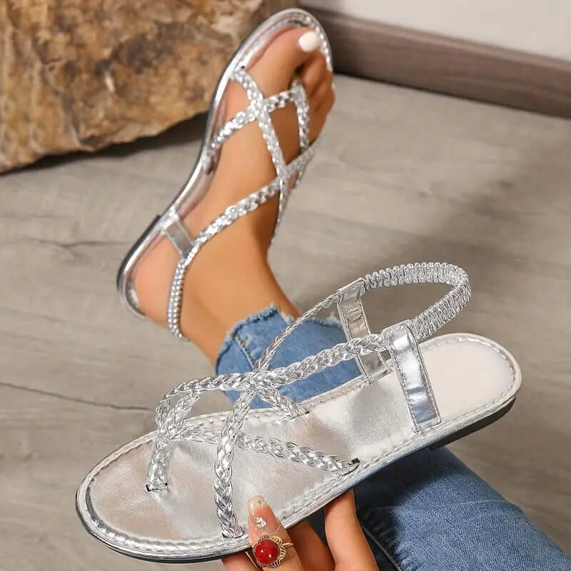 "Sandales plates confortables pour femme en couleurs variées, design minimaliste et brides ajustables pour un style estival é