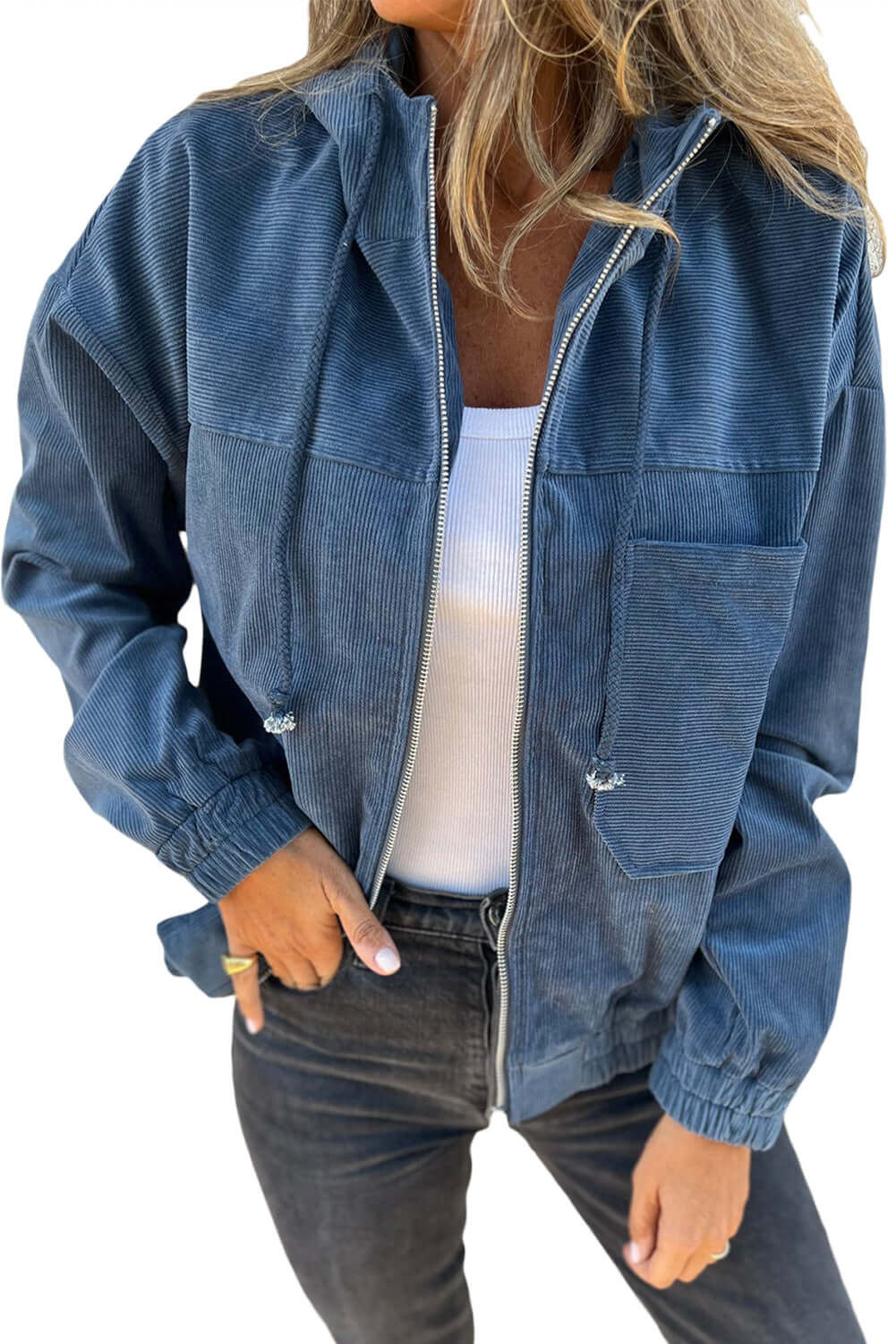 "Veste en velours côtelé beige avec capuche, style décontracté et élégant pour femmes, doux et parfait pour l'automne."