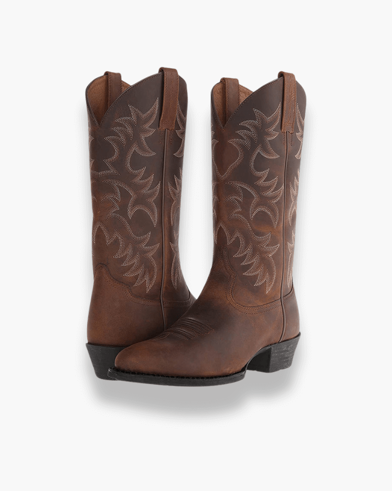 "Bottes western femme élégantes en cuir marron, détails couture soignés, style intemporel et moderne, confort premium"
